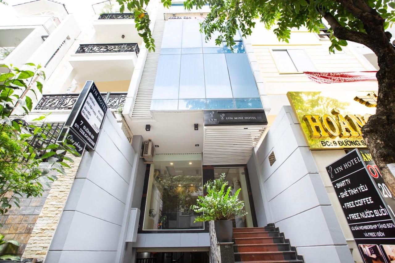 Lyn Mini Hotel 2*