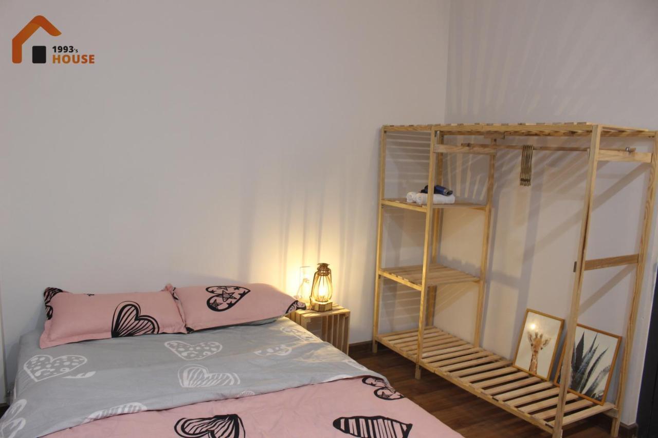 Bed & Breakfast 1993's House