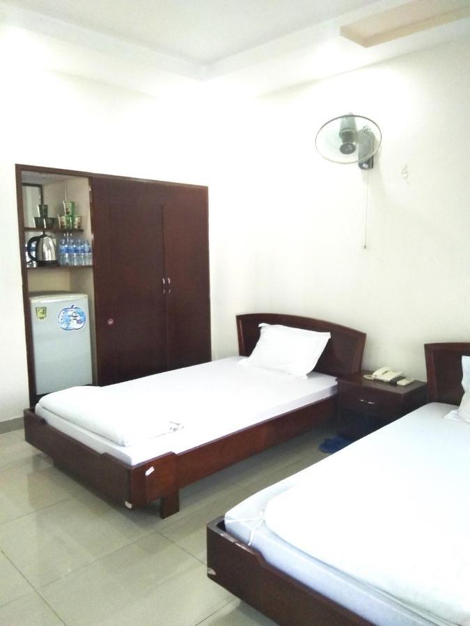 Hotel Truong Chinh Sach Cong Va Phat Trien Nong Thon