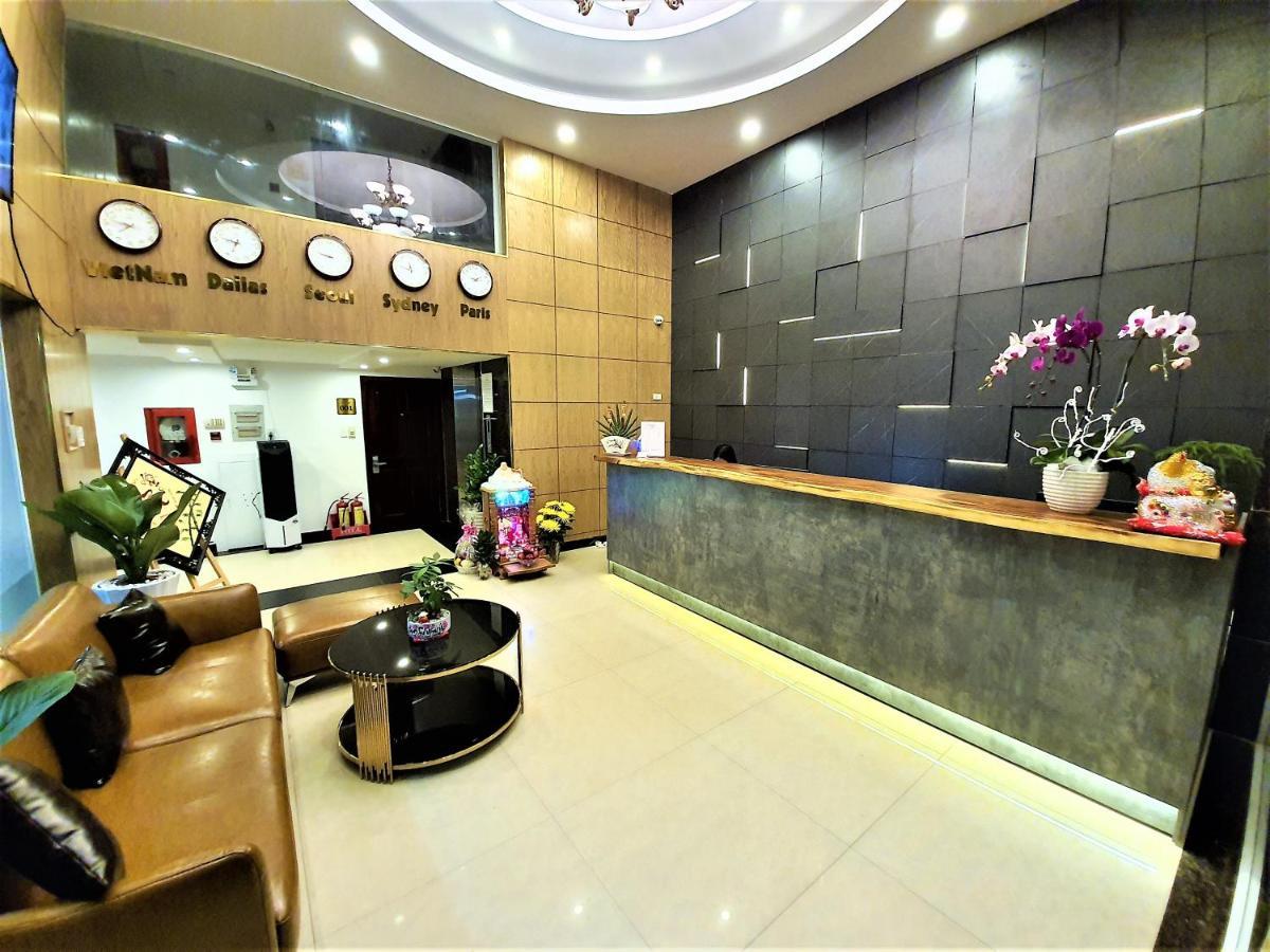 Mars & Venus Hotel