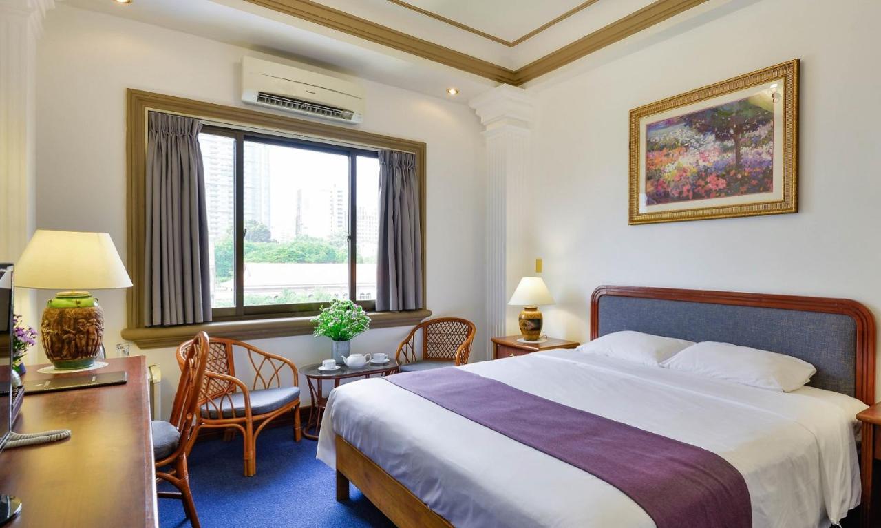 Hotel The Spring Ho Chi Minh City