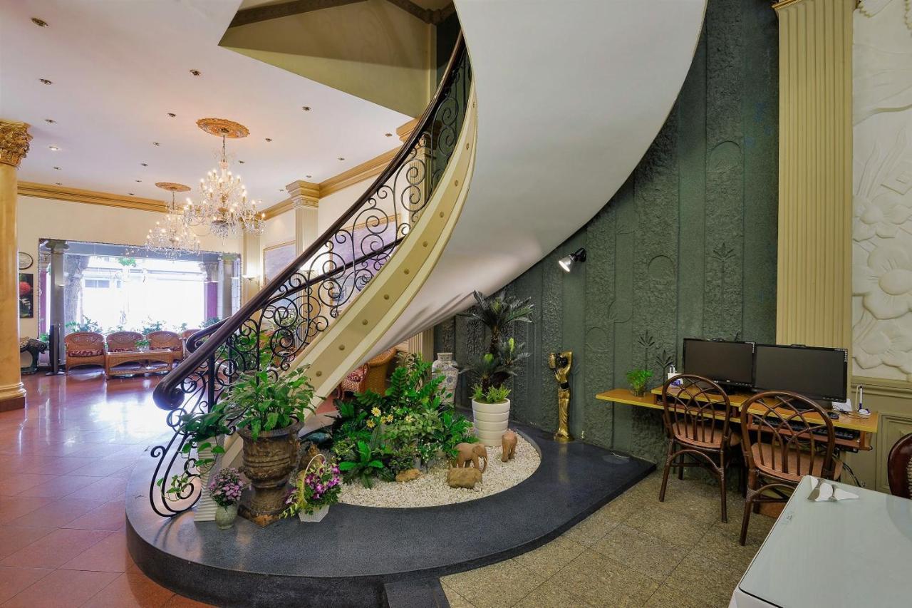 Hotel The Spring