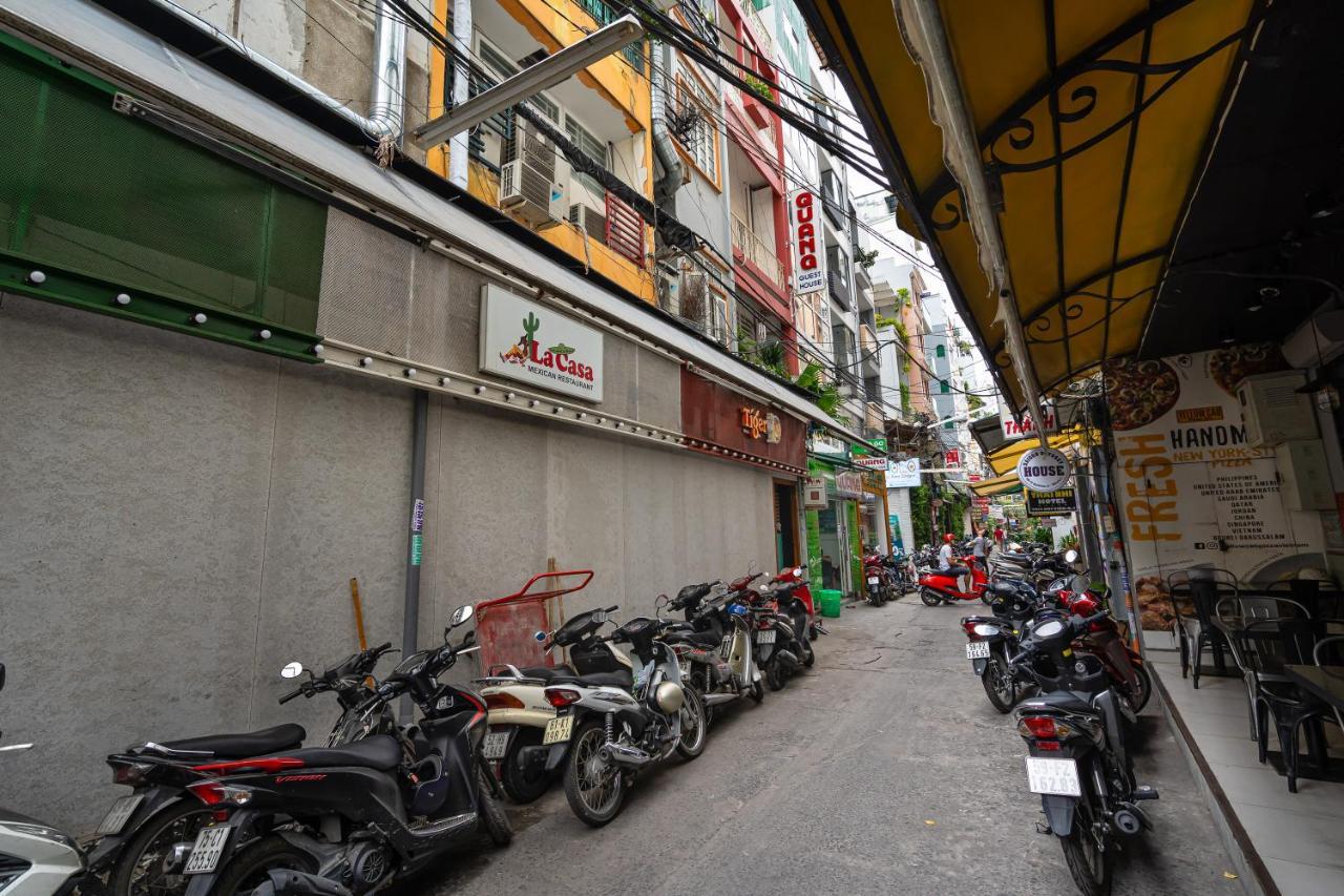 Apartment Holo Bui Vien Saigon Serviced Homestay