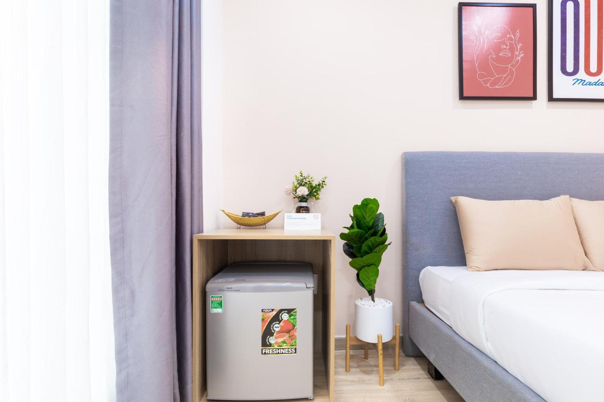 Cozrum Homes - Charming Corner Apartment Ho Chi Minh City