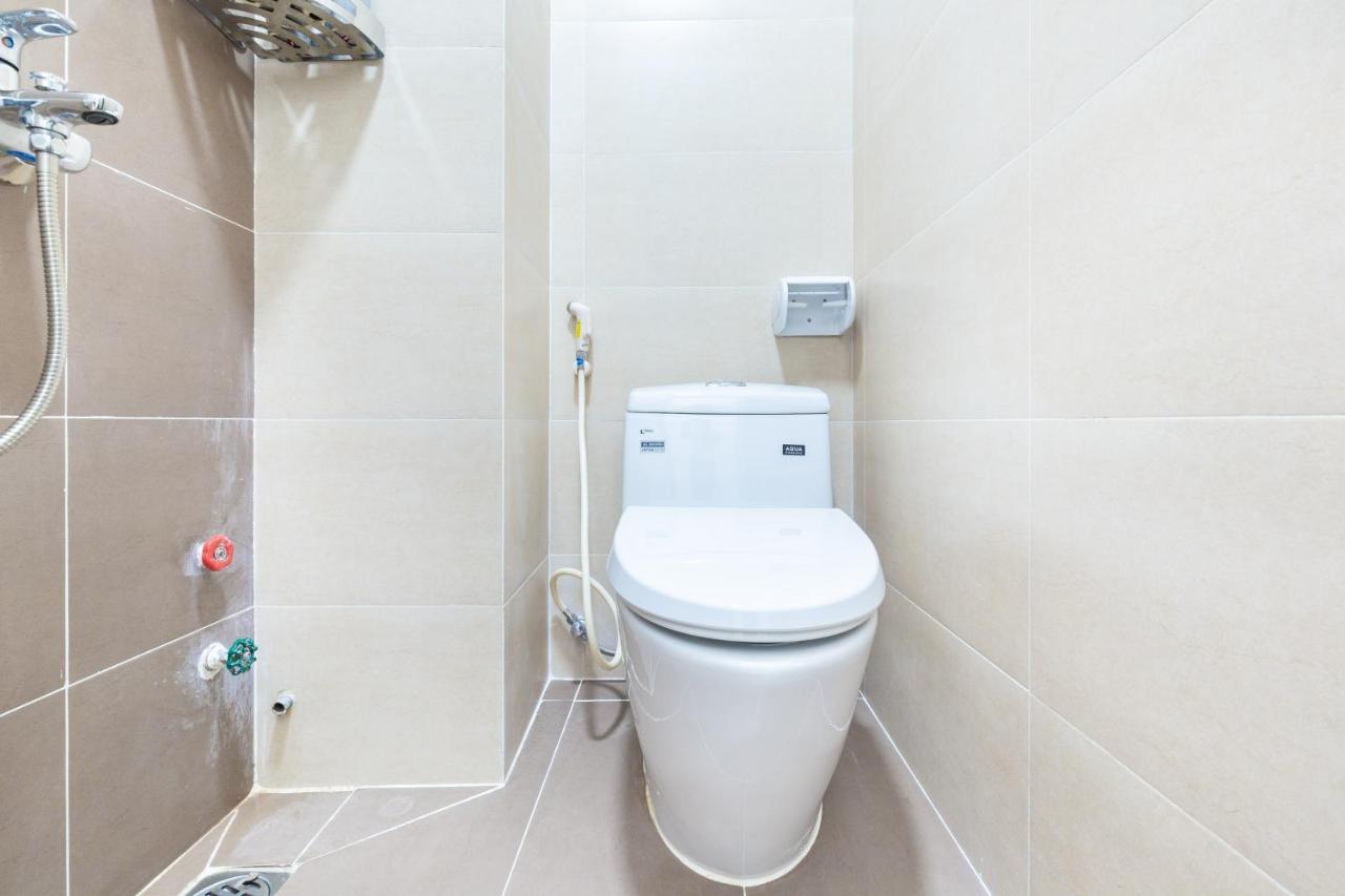 Cozrum Homes - Charming Corner Apartment *