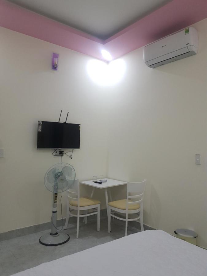 Ben Song 1056 Ha Huy Giap Hotel