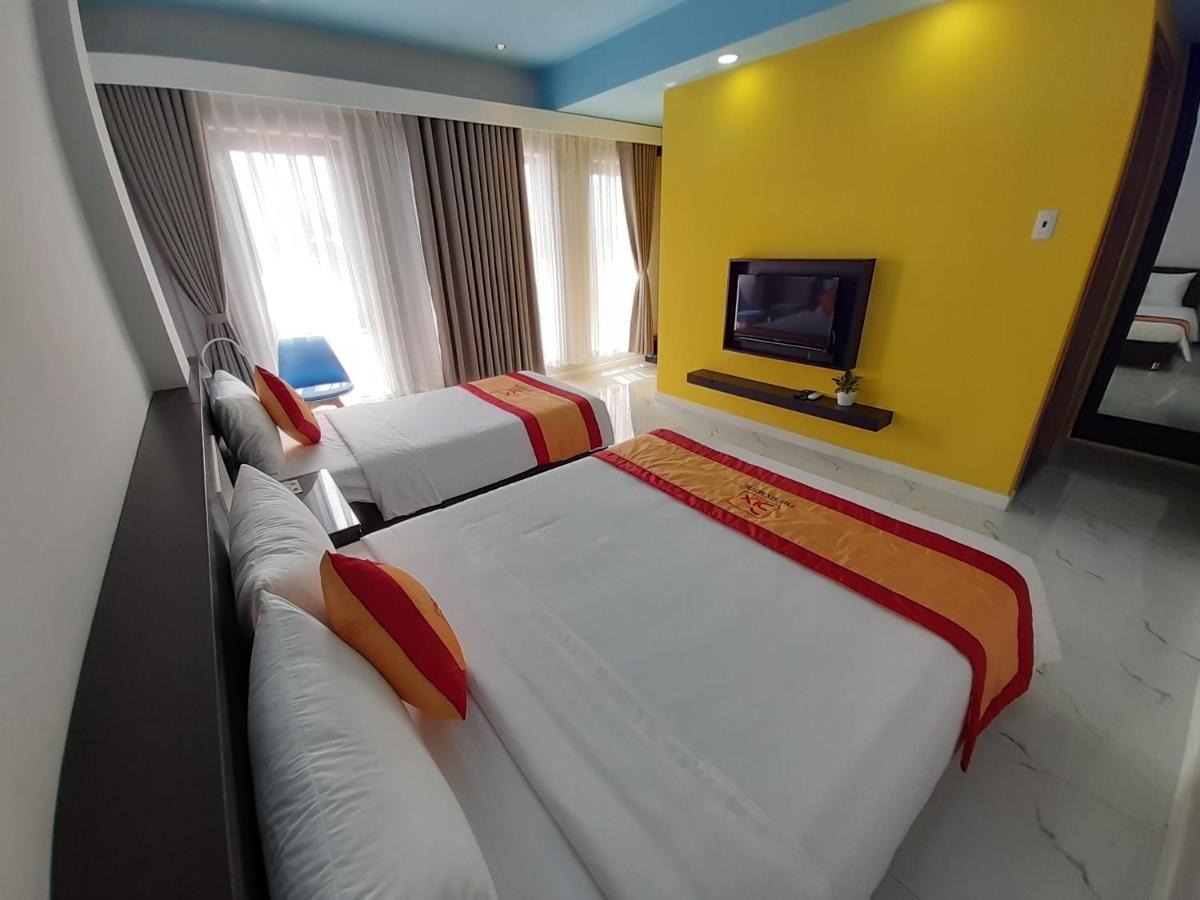 Hotel The Six 2*