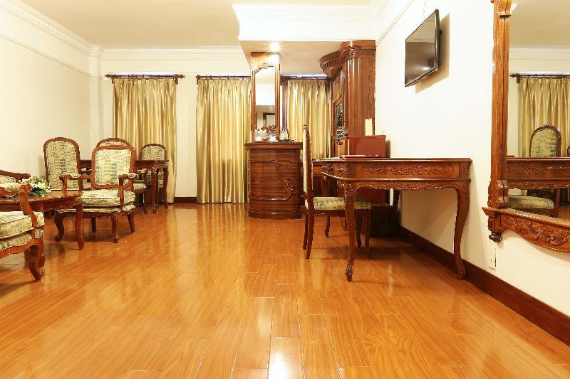Hotel Riverside Saigon 3*