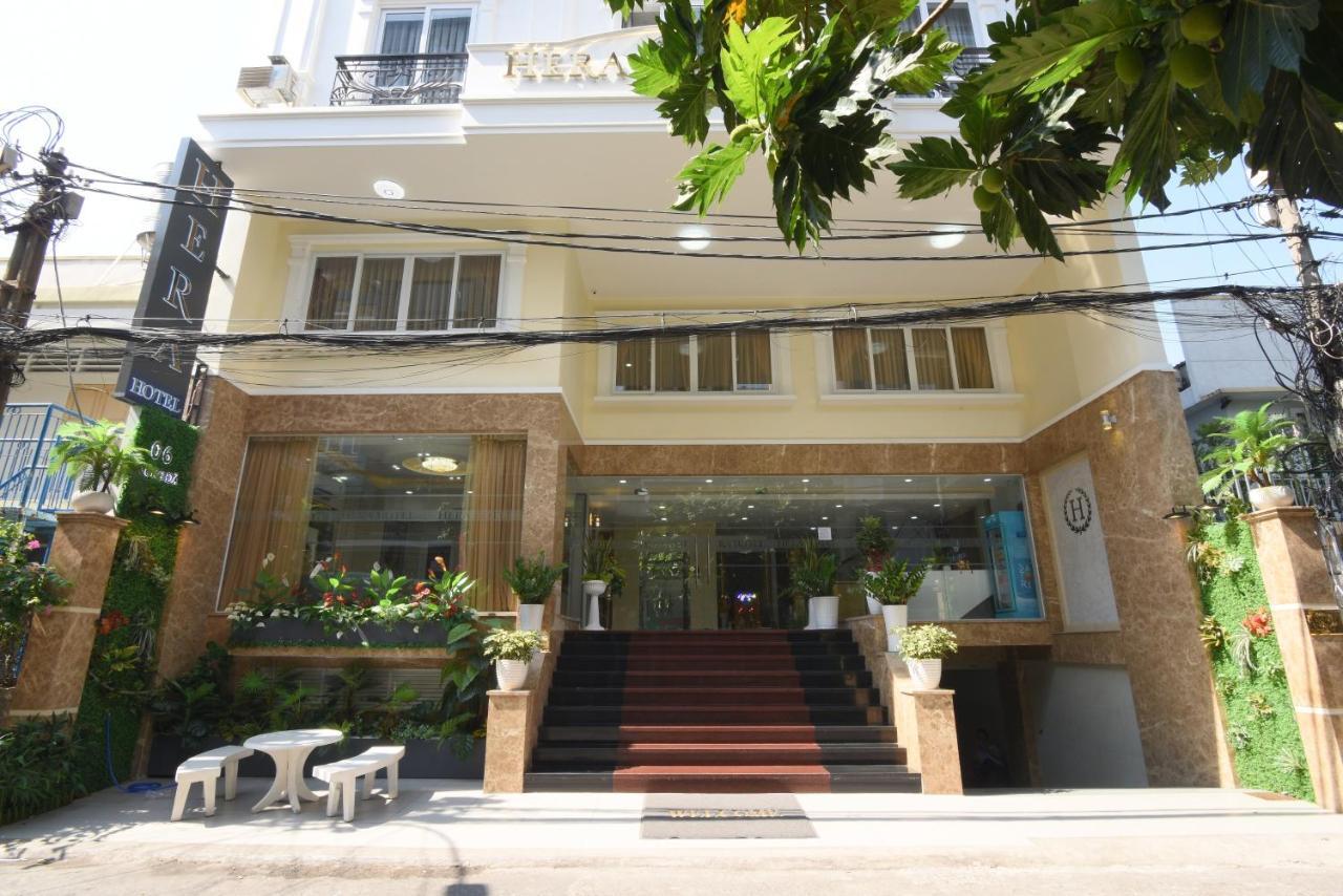 Hotel Hera Airport 3*