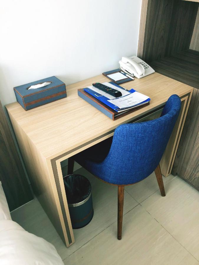 Hotel Aurora Western Village Ho Chi Minh City