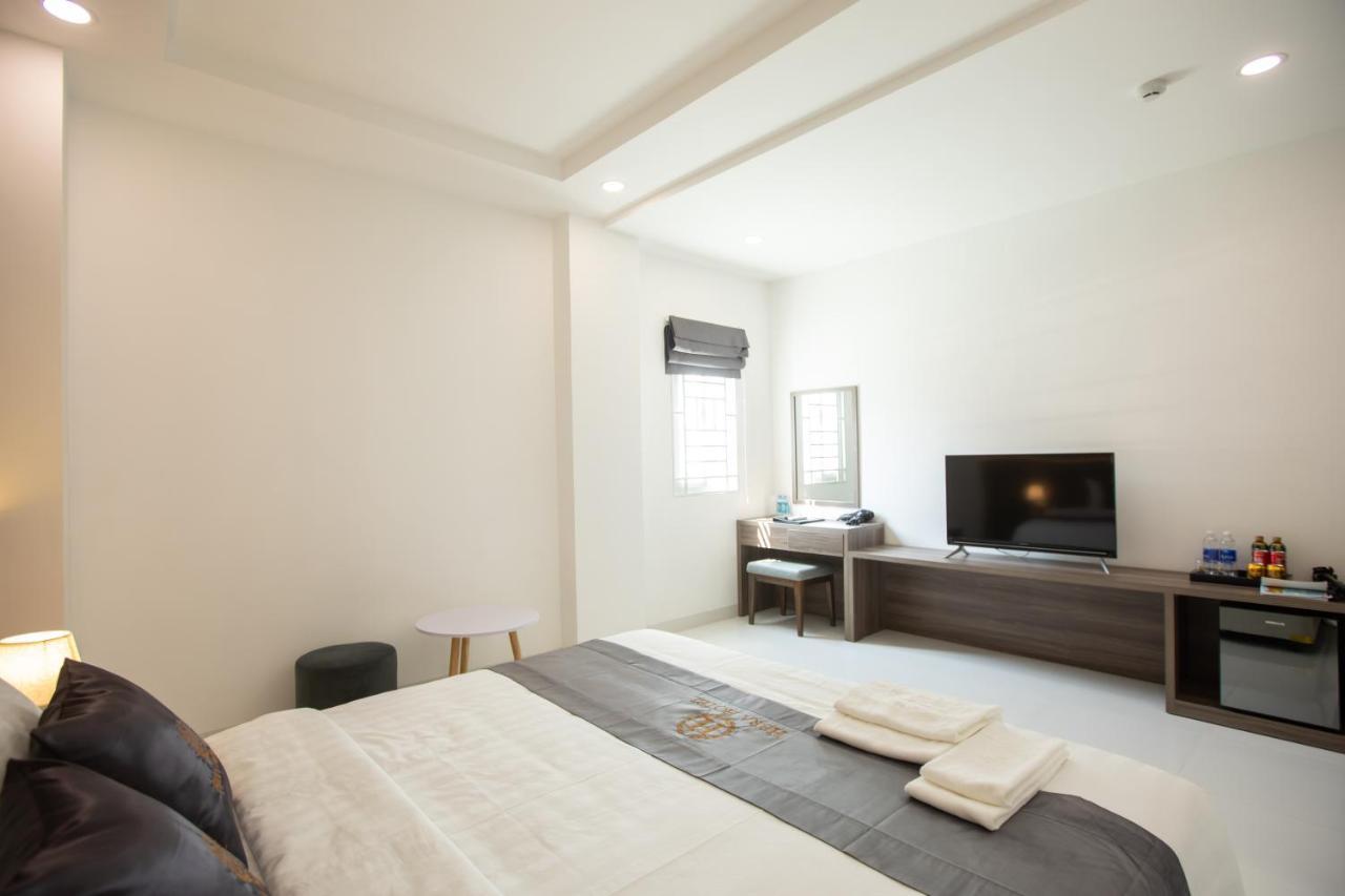 Hera Airport Hotel