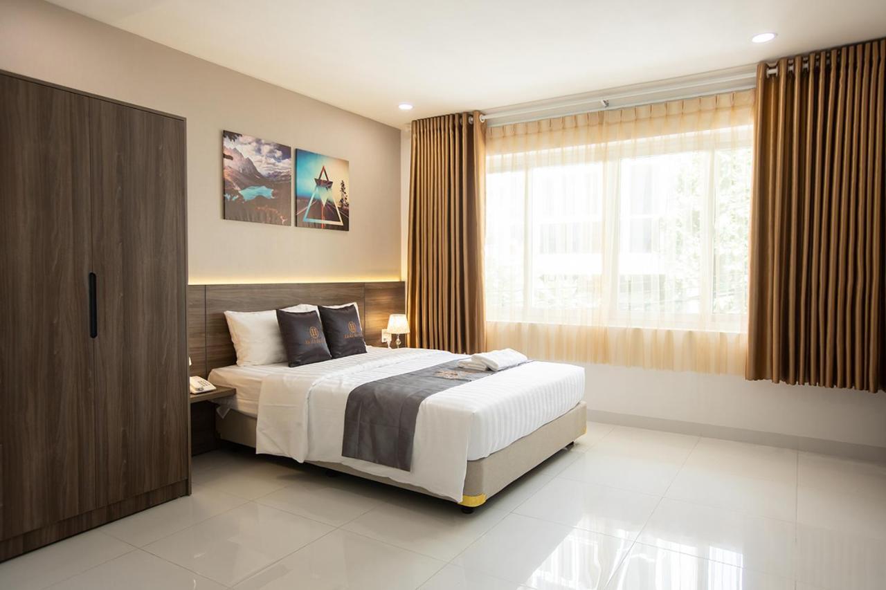 Hotel Hera Airport 3*