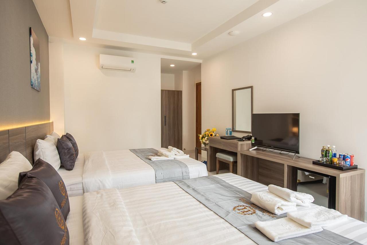 Hera Airport Hotel 3*