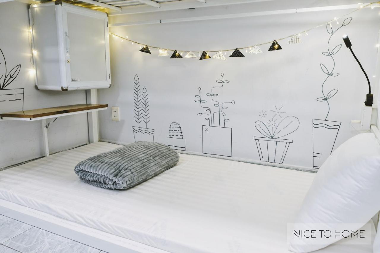 The Art - Nice To Saigon Homestay Ho Chi Minh City