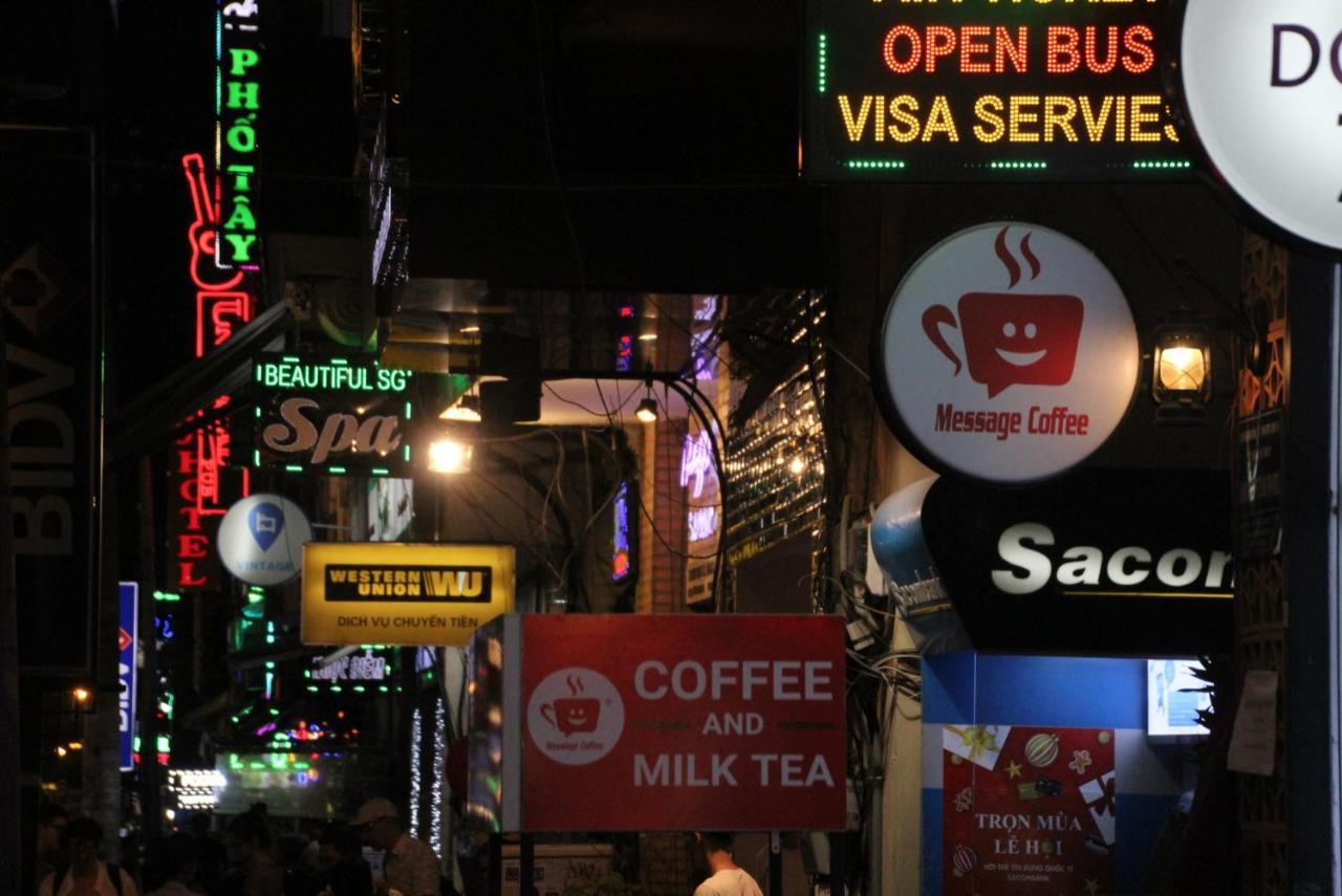 The Art - Nice To Saigon Homestay Ho Chi Minh City