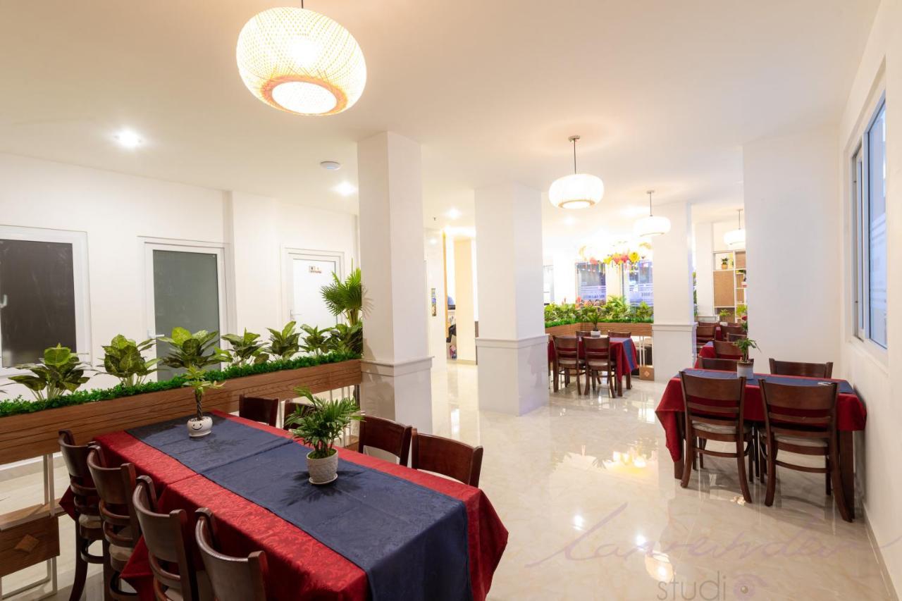 Reddoorz Yen Nam Hoang Van Thu Hotel
