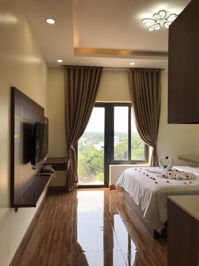 Winston Riverside Khách sạn