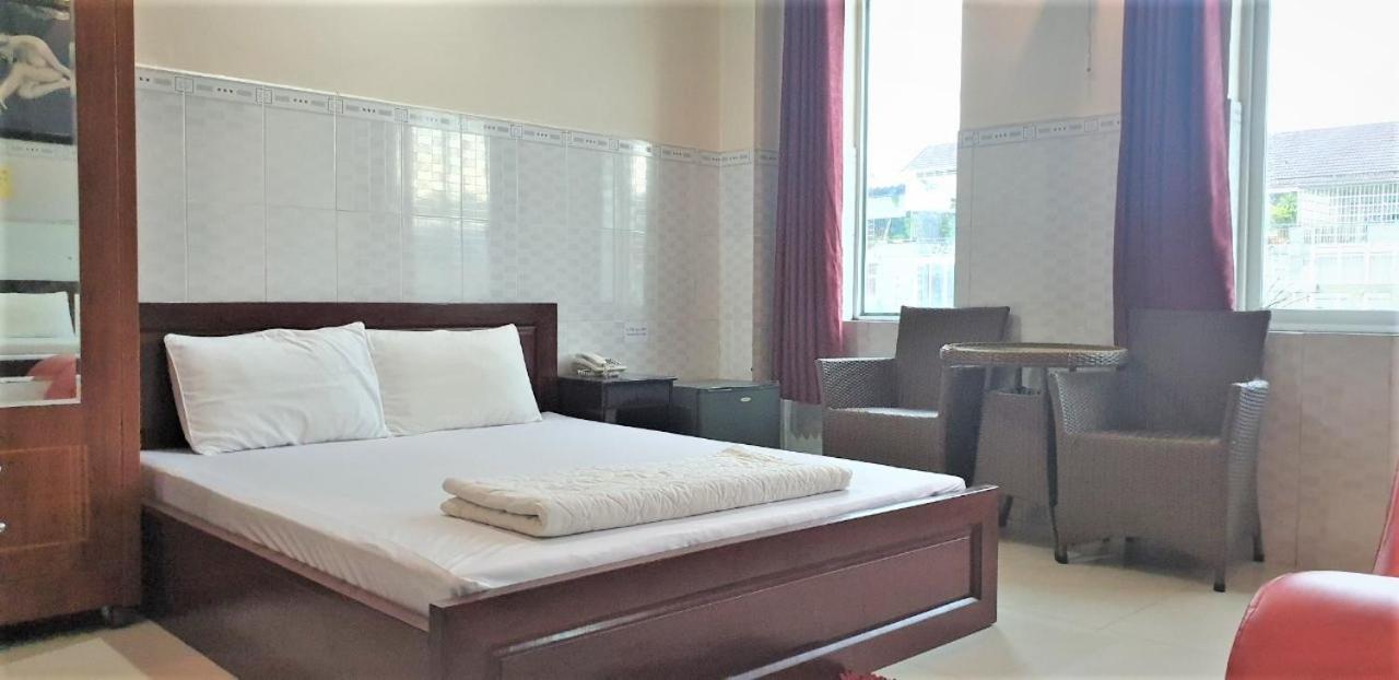 Hotel Khach San Minh Minh Hieu Ho Chi Minh City
