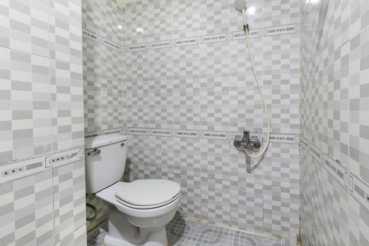 Hotel Oyo 975 Trung Nam Ho Chi Minh City