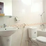 Gold Lion Hotel