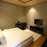 Diamond Suite Hai Ba Trung