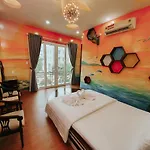 Wonder Hotel