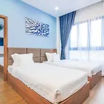 Grand Lee Hotel