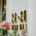 Charmaine\'S Hotel & Apartment