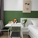 Green Garden Studio-District 3- The Arrivals Homes- Sg Center
