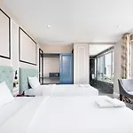 The Arrivals Hotel From Sunland Hotel