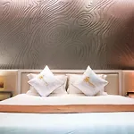 Signature Boutique Hotel