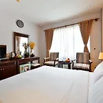 Cherry Central Hotel- Near Opera House