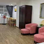 Lila Hotel & Apartments Hung Gia 4