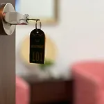 Lila Hotel & Apartments Hung Gia 4