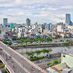 Goda Apartment - Saigon Rivergate Rooftop Pool
