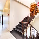 Reddoorz Phuong Nam Hotel Near Nga Tu Binh Thai