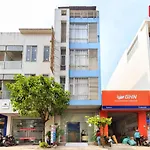RedDoorz Quy Phuc Hotel
