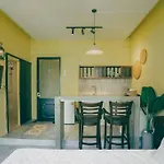 Stay&Chill - S.4: Indochine Loft Nearby Bui Vien