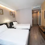 The White Hotel 8A Thai Van Lung