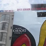 Van Phat Hotel