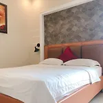 Royal Hotel