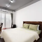 Rustic Tropical Suite In Dist1