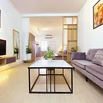 La Vie - Saigon Homestay