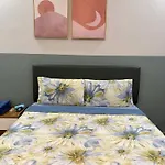 Start House Cohousing Walk 5 Minutes To The Airport
