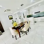 Scenic Valley Suite