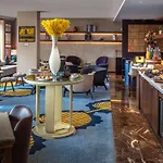 Sofitel Saigon Plaza
