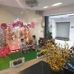 Cozy Hotel Hcm