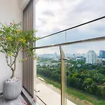 Convinia Luxury The Peak Midtown