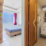 The Botanica - Apartment Near Airport - Luxury