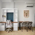 Sweet Rentals Homes - Cozy Studio W Kitchen & Netflix